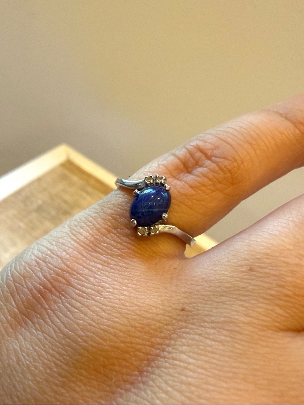 Vintage 14K White Gold Blue Stone Ring